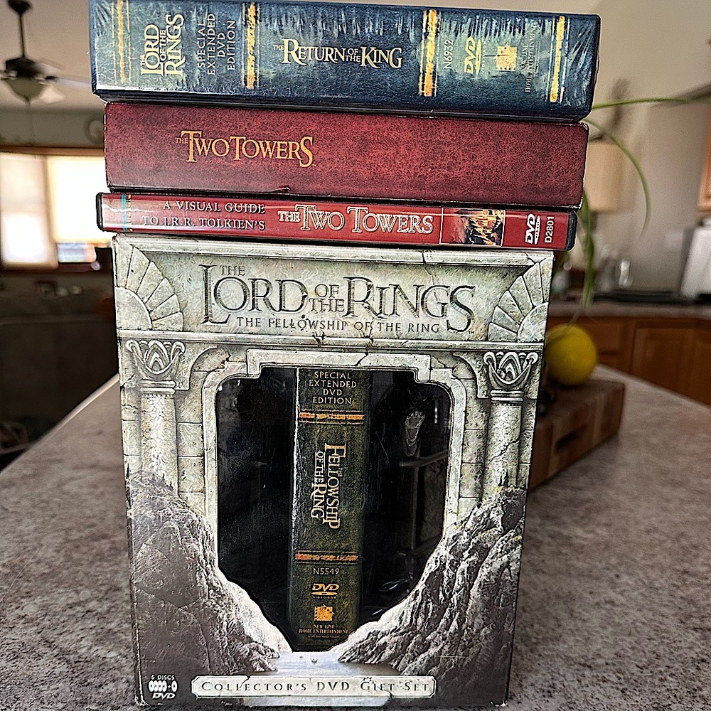 Lord of the Rings Collector's DVD Gift Set